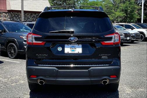 Crystal Black Silica 2025 Subaru Ascent Onyx Edition Touring 7-Passenger