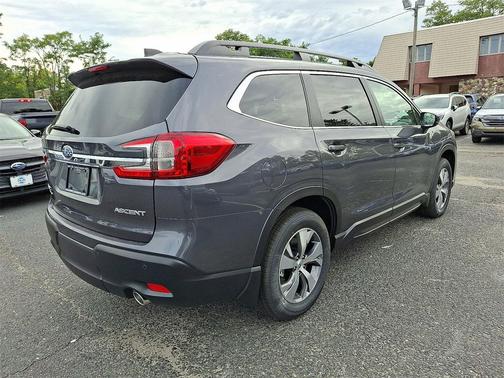 2025 Subaru Ascent Premium 7-Passenger