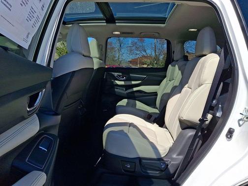 Crystal White Pearl 2026 Subaru Ascent Limited 7-Passenger