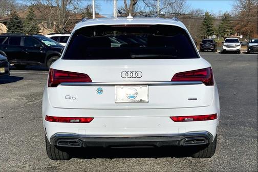 2022 Audi Q5 45 S line Premium Plus