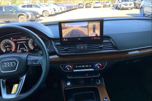 2022 Audi Q5 45 S line Premium Plus