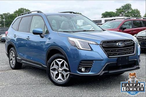 Horizon Blue Pearl 2024 Subaru Forester Premium