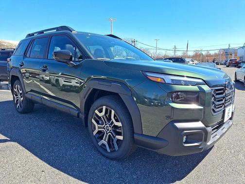 Deep Emerald Green Pearl 2026 Subaru Outback Touring XT