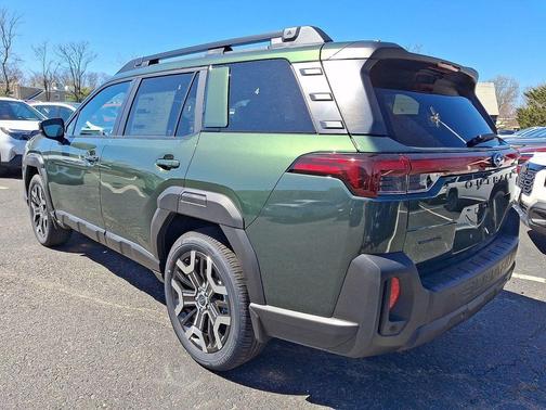 Deep Emerald Green Pearl 2026 Subaru Outback Touring XT