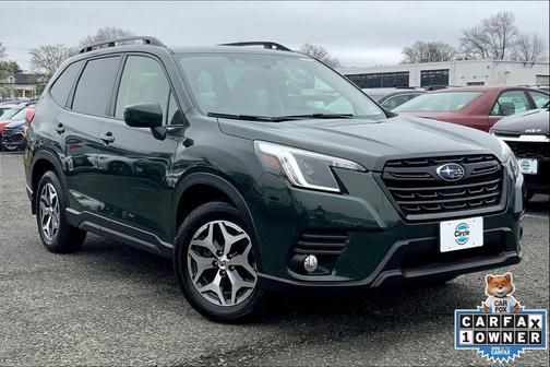 Cascade Green Silica 2023 Subaru Forester Premium