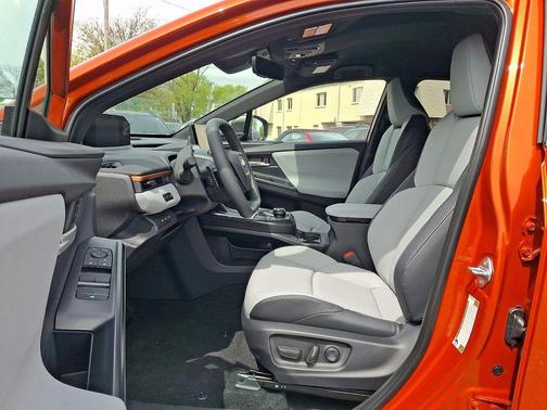 Habanero Orange Metallic 2026 Subaru Uncharted Sport