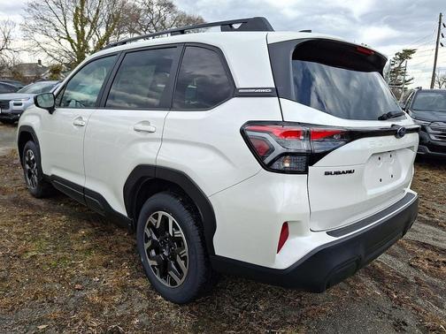 Crystal White Pearl 2026 Subaru Forester Premium