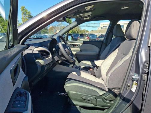 2025 Subaru Forester Base