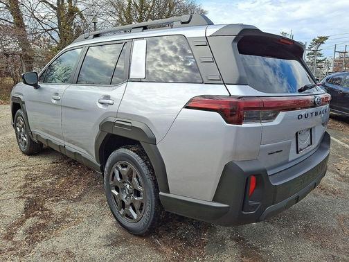 Ice Silver Metallic 2026 Subaru Outback Premium