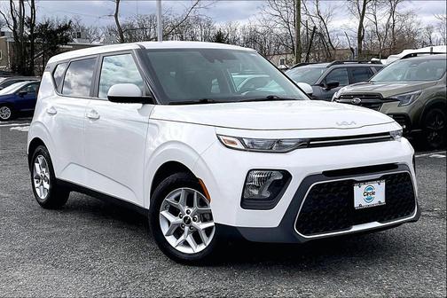 2022 Kia Soul LX