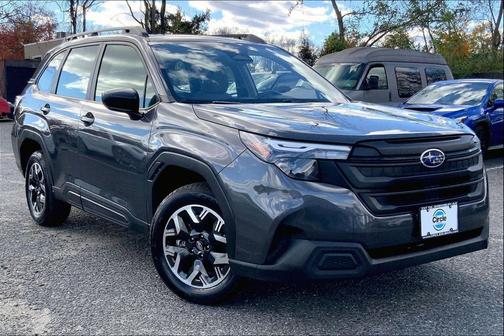 2025 Subaru Forester Base