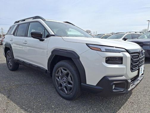 Crystal White Pearl 2026 Subaru Outback Premium