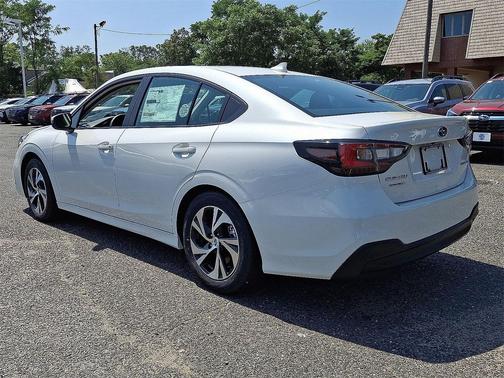 2025 Subaru Legacy Premium