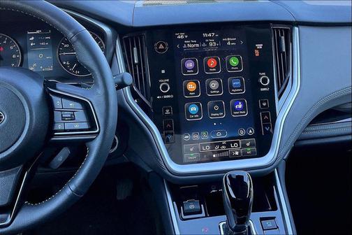 Crystal Black Silica 2025 Subaru Outback Onyx Edition XT