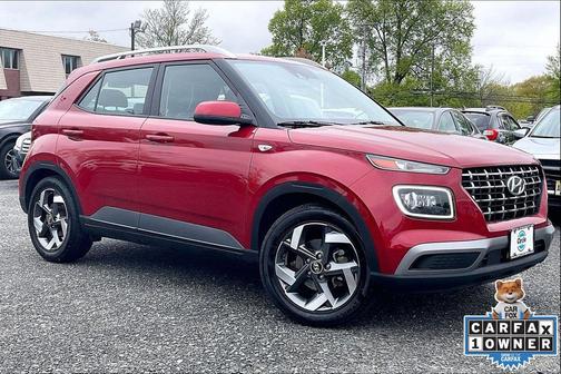 Scarlet Red Pearl 2022 Hyundai VENUE Limited