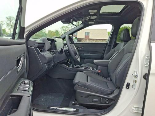 Crystal White Pearl 2026 Subaru Outback Touring XT