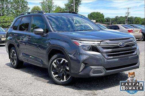 Magnetite Gray Metallic 2025 Subaru Forester Limited