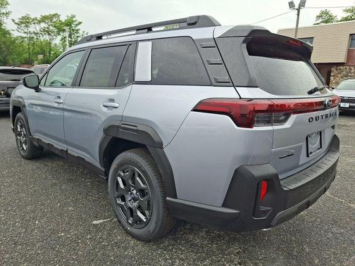 Ice Silver Metallic 2026 Subaru Outback Premium