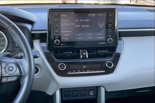 2022 Toyota Corolla Cross LE