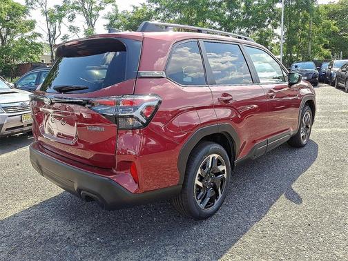 2025 Subaru Forester Hybrid Premium