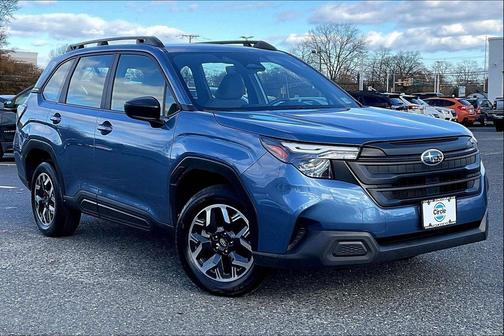 2025 Subaru Forester Base
