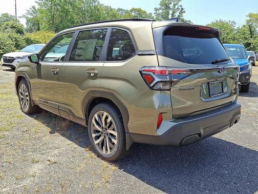 2025 Subaru Forester Hybrid Touring