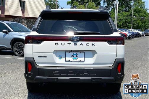 Crystal White Pearl 2026 Subaru Outback Premium