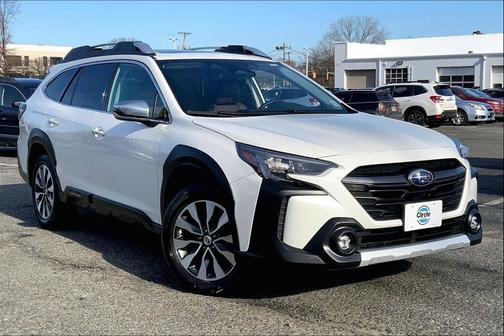 2023 Subaru Outback Touring