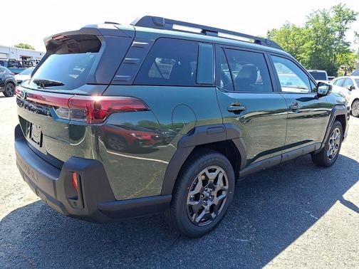 Deep Emerald Green Pearl 2026 Subaru Outback Premium