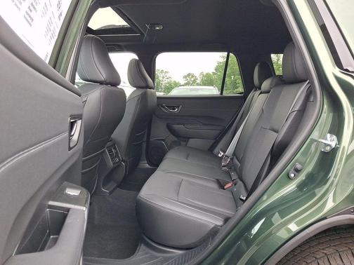 Deep Emerald Green Pearl 2026 Subaru Outback Touring XT
