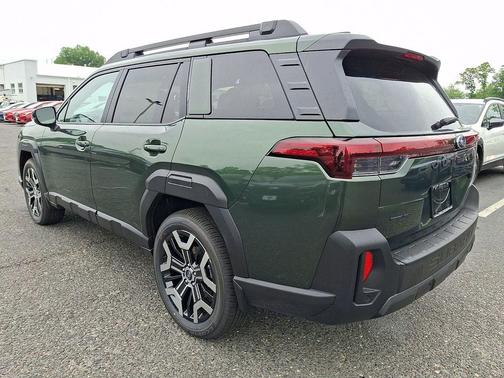 Deep Emerald Green Pearl 2026 Subaru Outback Touring XT