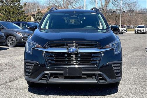 Crystal Black Silica 2025 Subaru Ascent Premium 7-Passenger