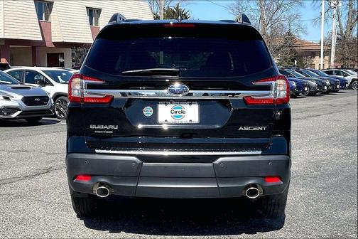 Crystal Black Silica 2025 Subaru Ascent Premium 7-Passenger