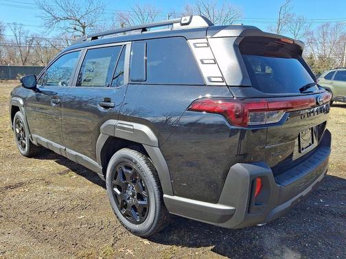 Crystal Black Silica 2026 Subaru Outback Limited