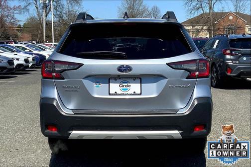Ice Silver Metallic 2023 Subaru Outback Limited