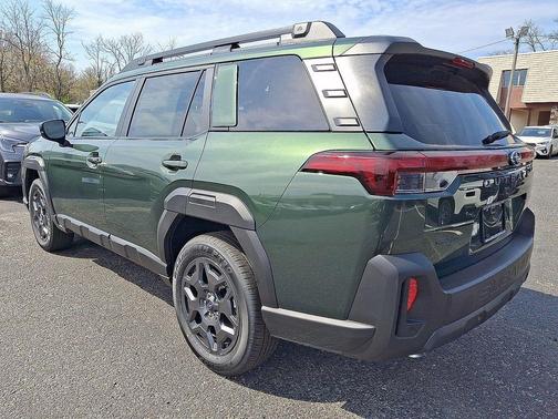 Deep Emerald Green Pearl 2026 Subaru Outback Premium