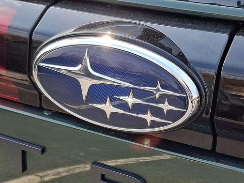 Deep Emerald Green Pearl 2026 Subaru Outback Premium