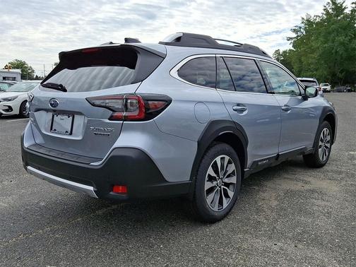 2025 Subaru Outback Touring