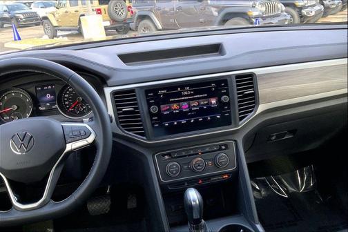 2021 Volkswagen Atlas Cross Sport 2.0T SE w/Technology 4MOTION