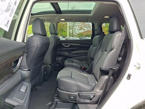 Crystal White Pearl 2026 Subaru Ascent Touring 7-Passenger