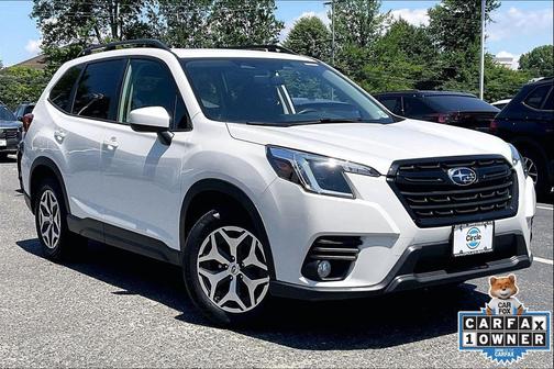 Crystal White Pearl 2022 Subaru Forester Premium