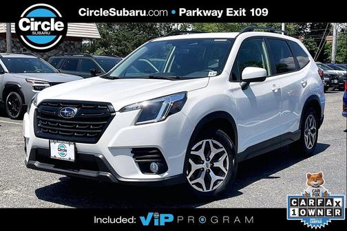 Crystal White Pearl 2022 Subaru Forester Premium