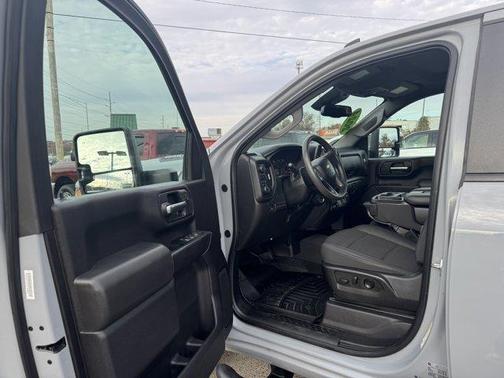 2024 Chevrolet Silverado 2500 Custom