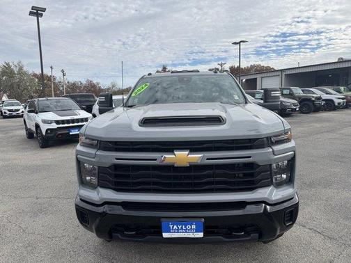 2024 Chevrolet Silverado 2500 Custom
