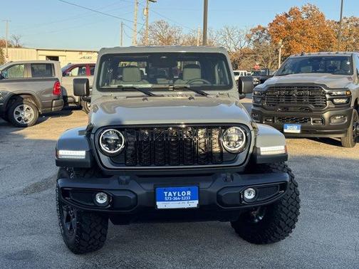 2026 Jeep Gladiator Sport