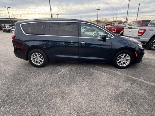 2021 Chrysler Pacifica Touring-L