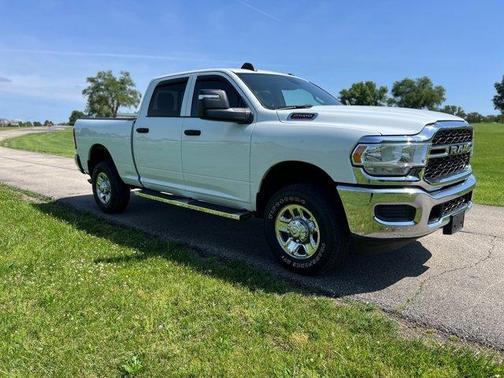 Bright White Clearcoat 2024 RAM 2500 Tradesman