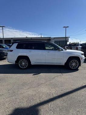 2022 Jeep Grand Cherokee L Summit