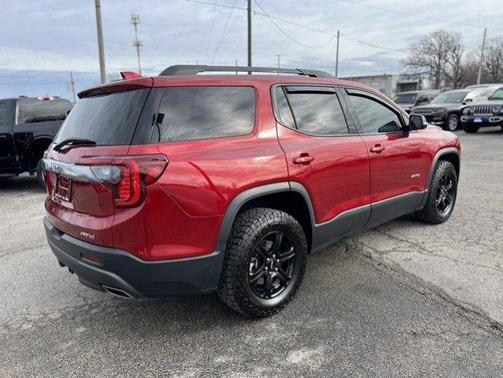 2023 GMC Acadia AT4