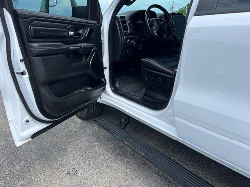Bright White Clearcoat 2023 RAM 1500 Limited